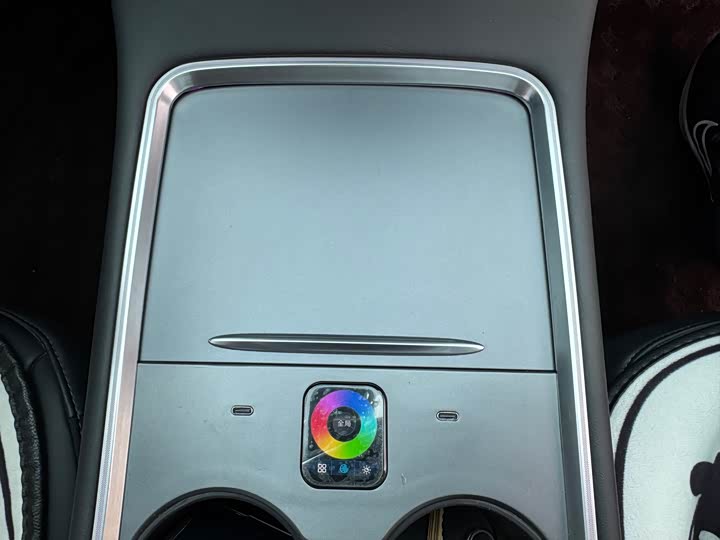 Фото 9 - Tesla Model Y