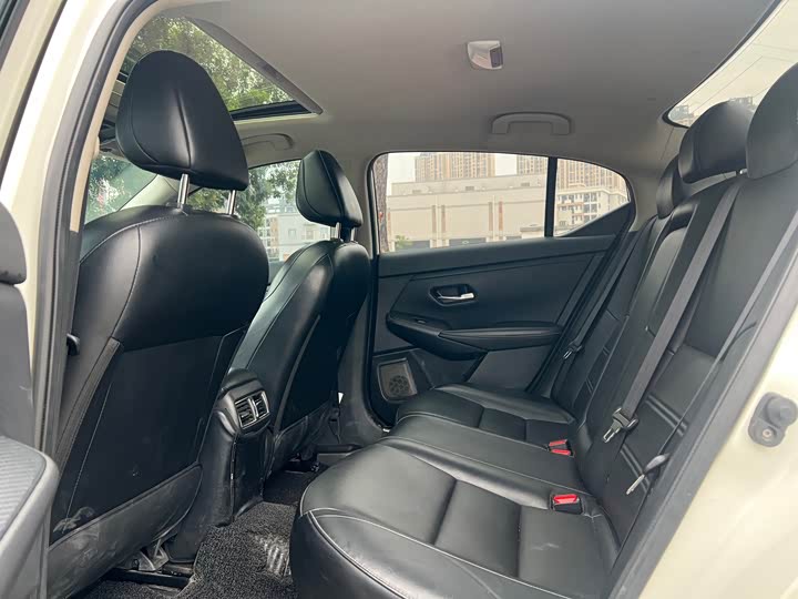 Фото 7 - Nissan Sylphy