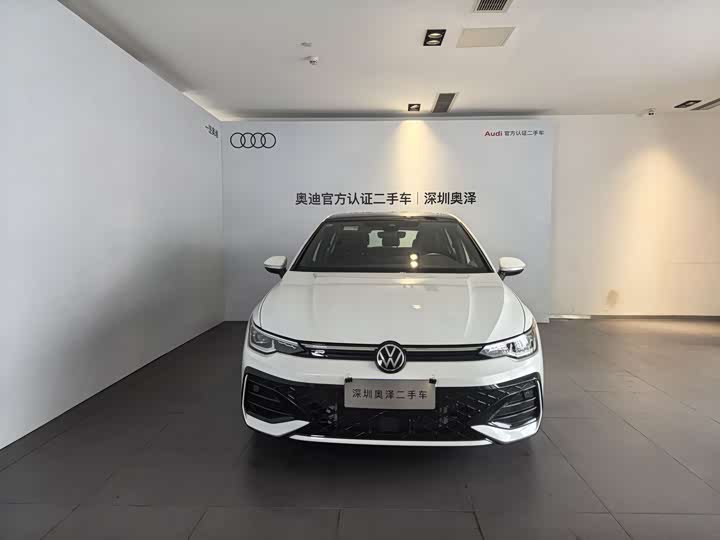 Фото 2 - Volkswagen Golf