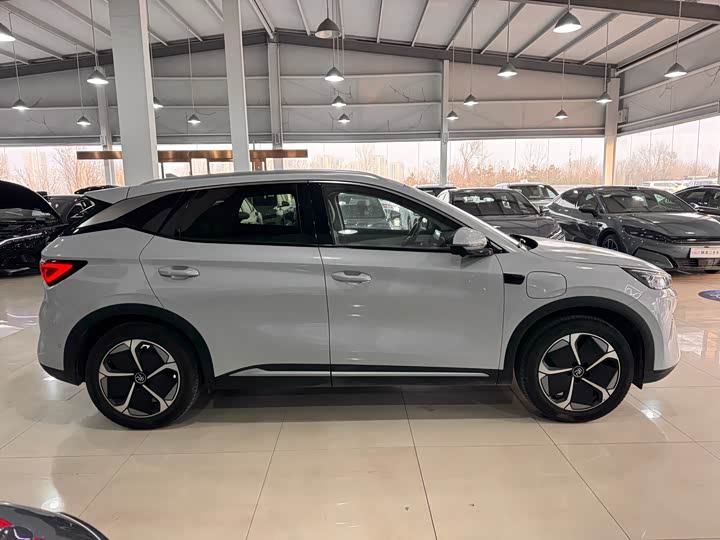 Фото 4 - BYD Yuan Plus