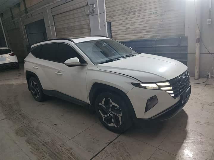 Фото 4 - Hyundai Tucson L