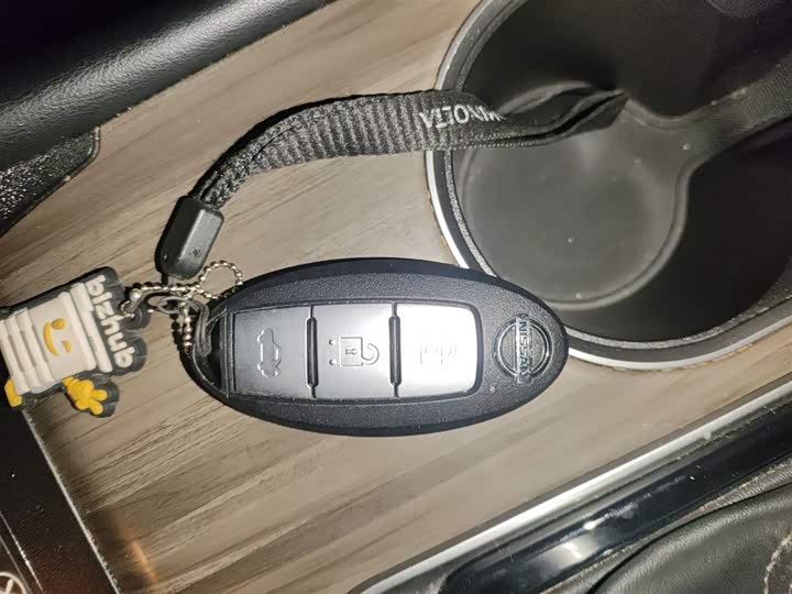 Фото 9 - Nissan Teana