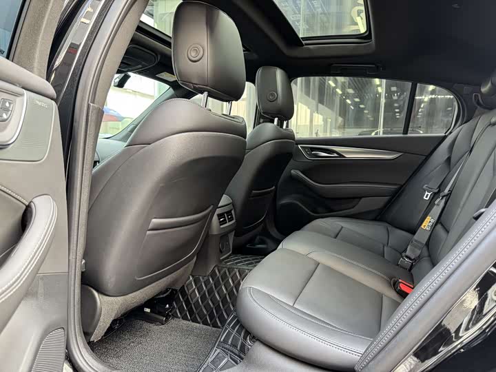 Фото 7 - Cadillac CT5