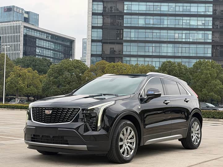 Фото 1 - Cadillac XT4