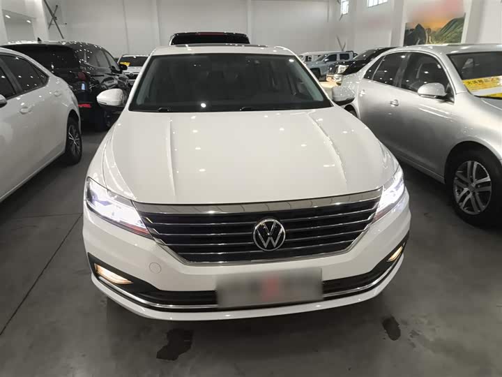 Фото 3 - Volkswagen Lavida