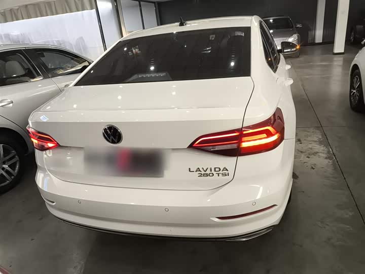 Фото 6 - Volkswagen Lavida