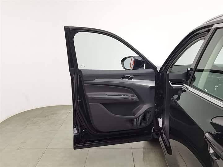 Фото 8 - Ford Equator Sport