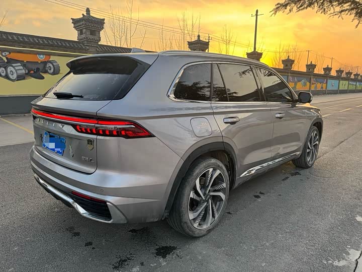 Фото 7 - Geely Monjaro