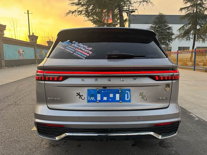 Фото 8 - Geely Monjaro