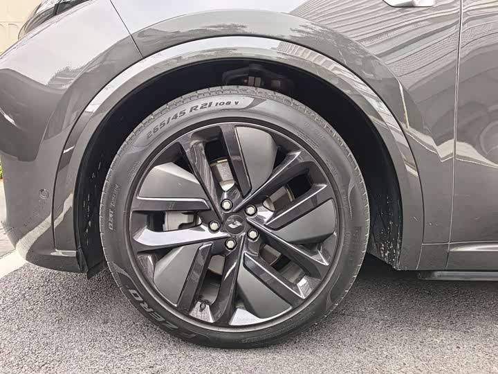 Фото 4 - LiXiang L9