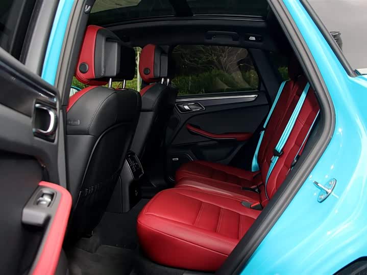 Фото 8 - Porsche Macan