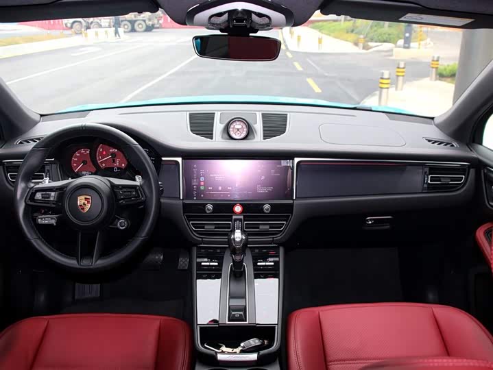 Фото 9 - Porsche Macan