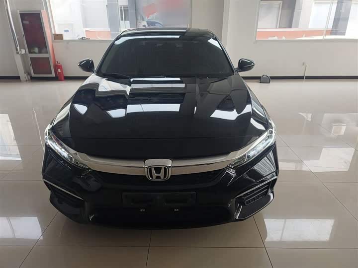 Фото 3 - Honda Inspire