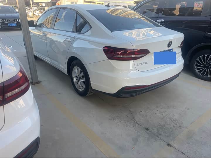 Фото 7 - Volkswagen Lavida