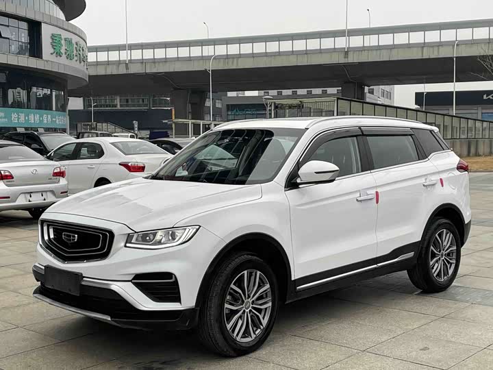 Фото 1 - Geely Atlas