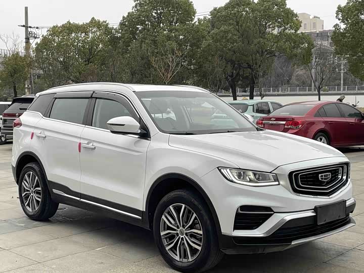 Фото 3 - Geely Atlas