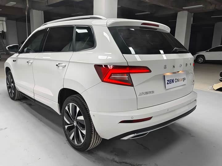 Фото 4 - Skoda Karoq