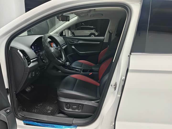 Фото 8 - Skoda Karoq