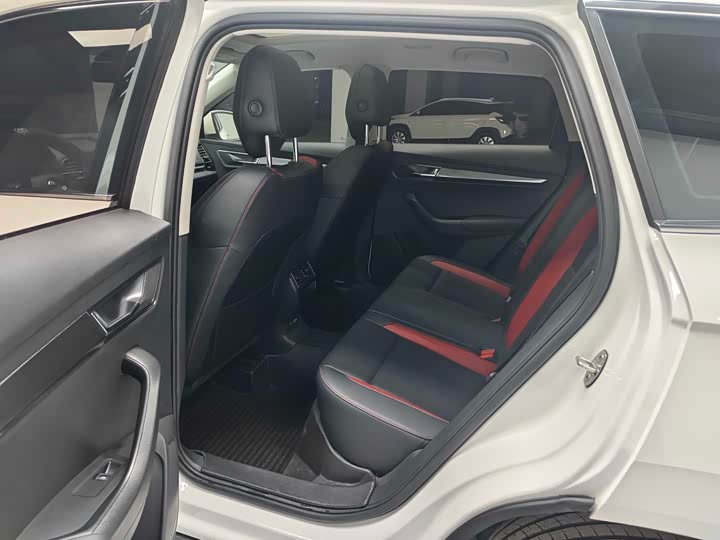 Фото 9 - Skoda Karoq