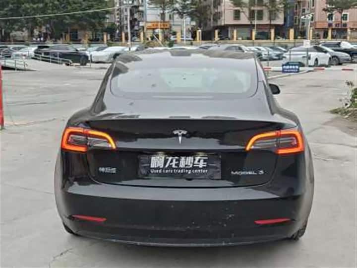 Фото 5 - Tesla Model 3