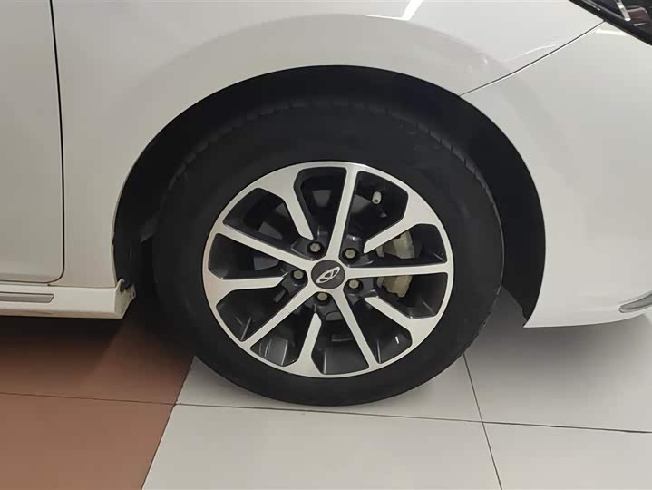 Фото 6 - Chery Omoda S5 (Arrizo 5 Plus)