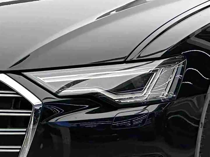 Фото 3 - Audi A6L