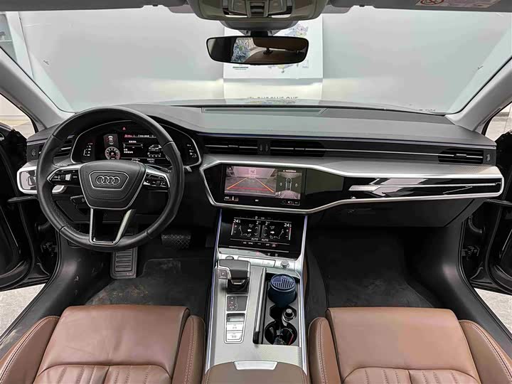 Фото 9 - Audi A6L