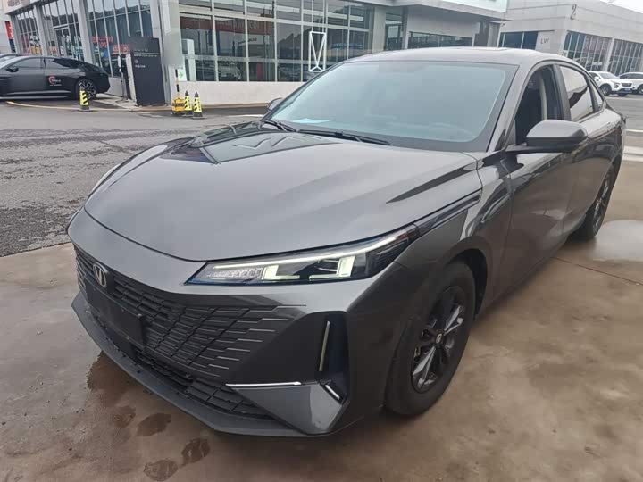 Фото 2 - Changan Yida