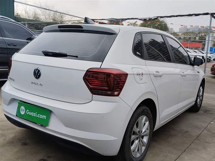 Фото 7 - Volkswagen Polo