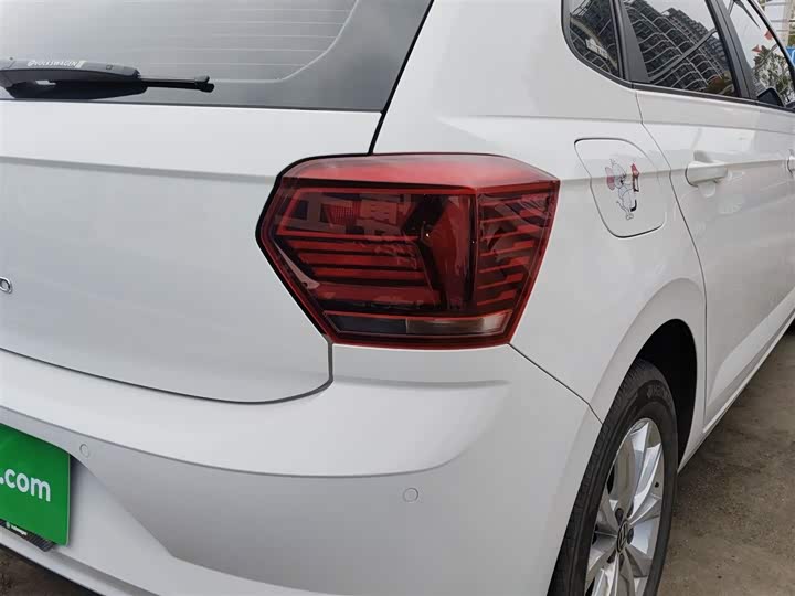 Фото 8 - Volkswagen Polo