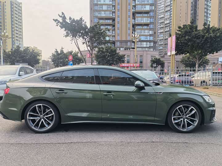 Фото 4 - Audi A5