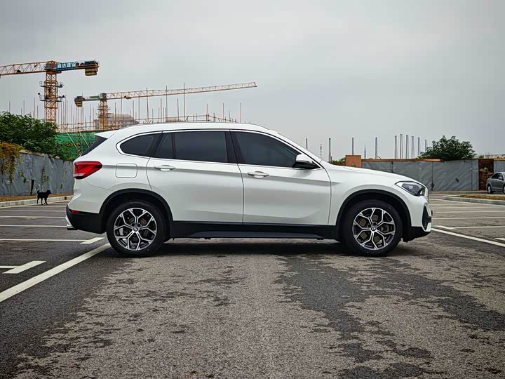 Фото 4 - BMW X1
