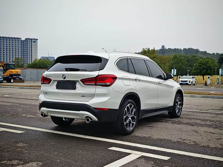 Фото 5 - BMW X1