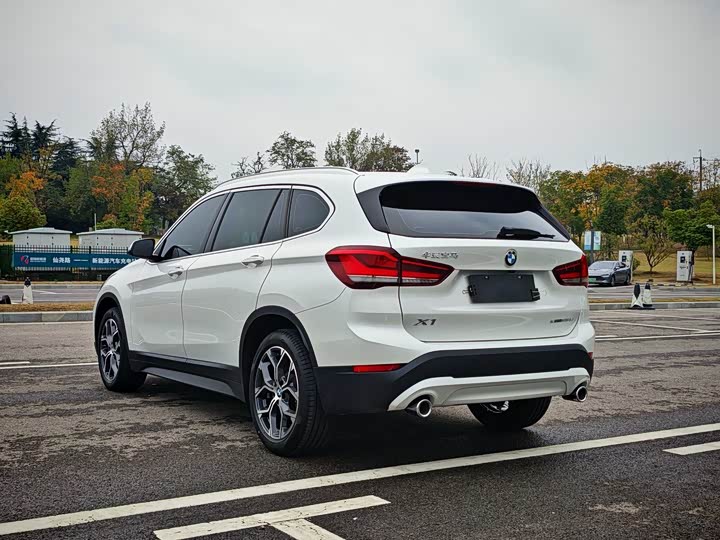 Фото 7 - BMW X1
