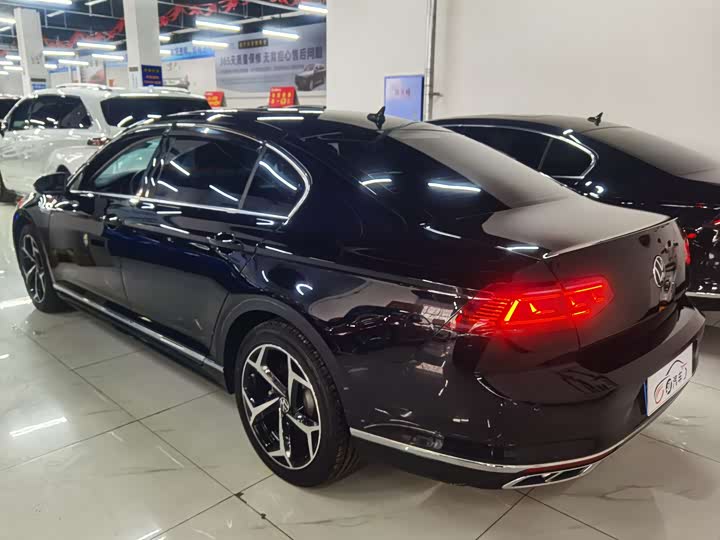 Фото 4 - Volkswagen Magotan