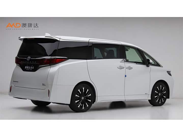 Фото 3 - Toyota Alphard