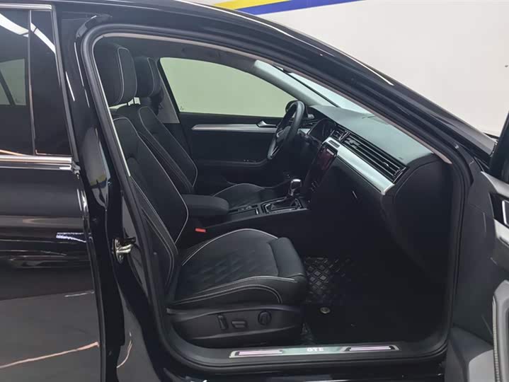 Фото 8 - Volkswagen Magotan GTE Hybrid