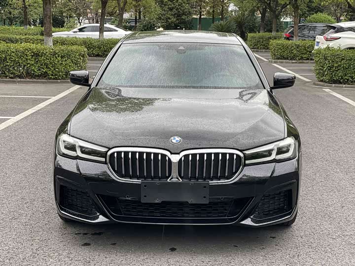Фото 2 - BMW 5 Series