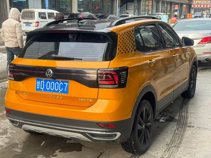 Фото 4 - Volkswagen T-Cross