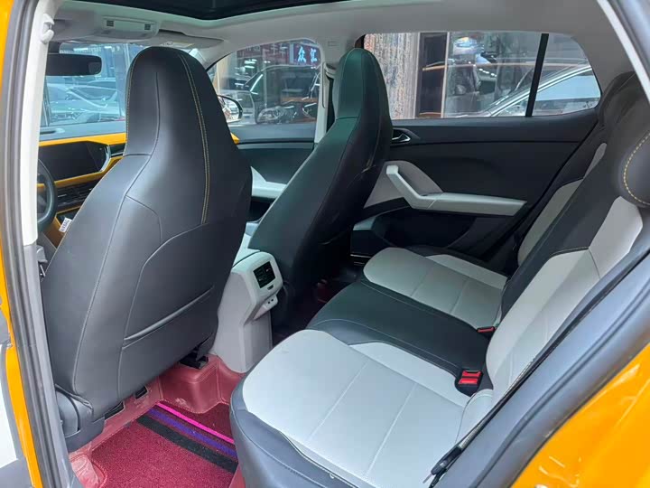 Фото 7 - Volkswagen T-Cross