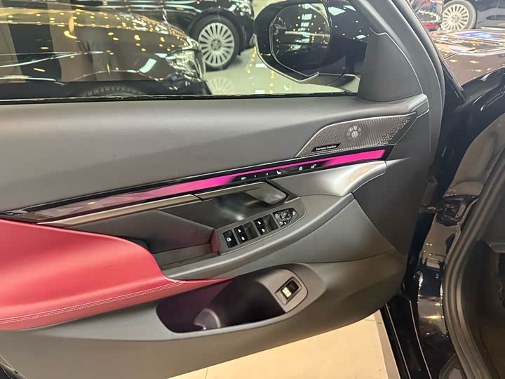 Фото 9 - BMW 5 Series