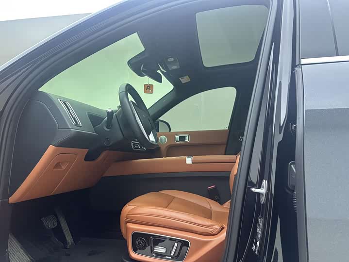 Фото 9 - LiXiang L7