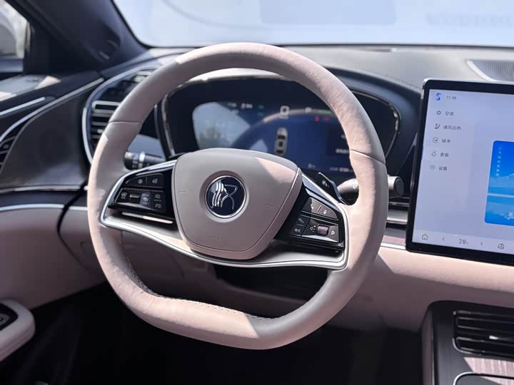 Фото 7 - BYD Han