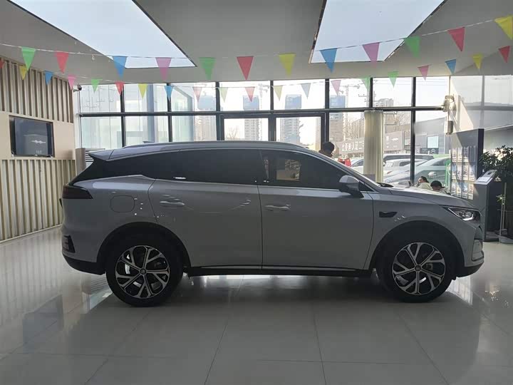 Фото 6 - BYD Tang Hybrid/EV