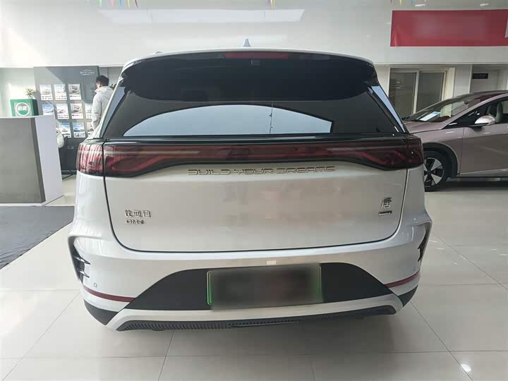Фото 9 - BYD Tang Hybrid/EV