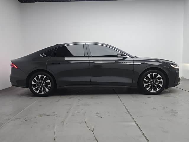 Фото 4 - Lincoln Z (Zephyr)