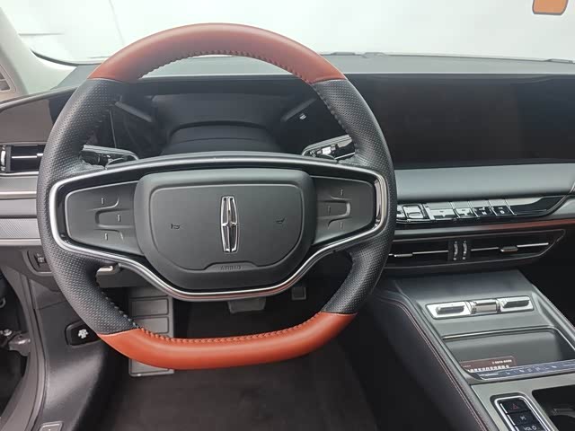 Фото 7 - Lincoln Z (Zephyr)