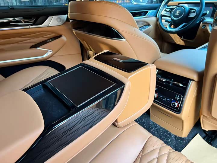 Фото 9 - Tank 500 Hybrid