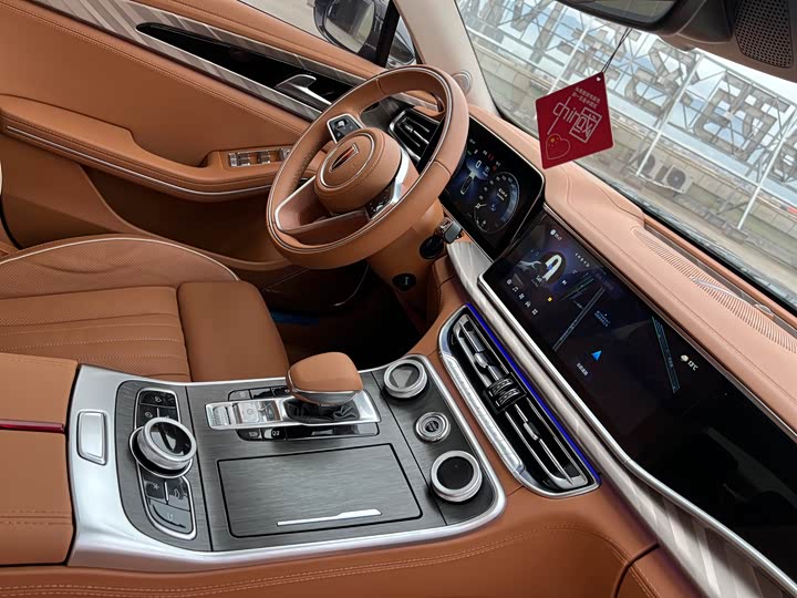 Фото 9 - Hongqi H9