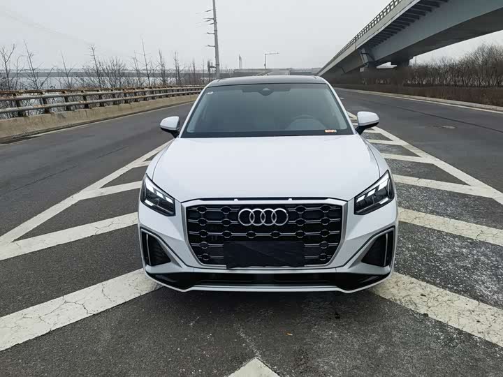 Фото 2 - Audi Q2L